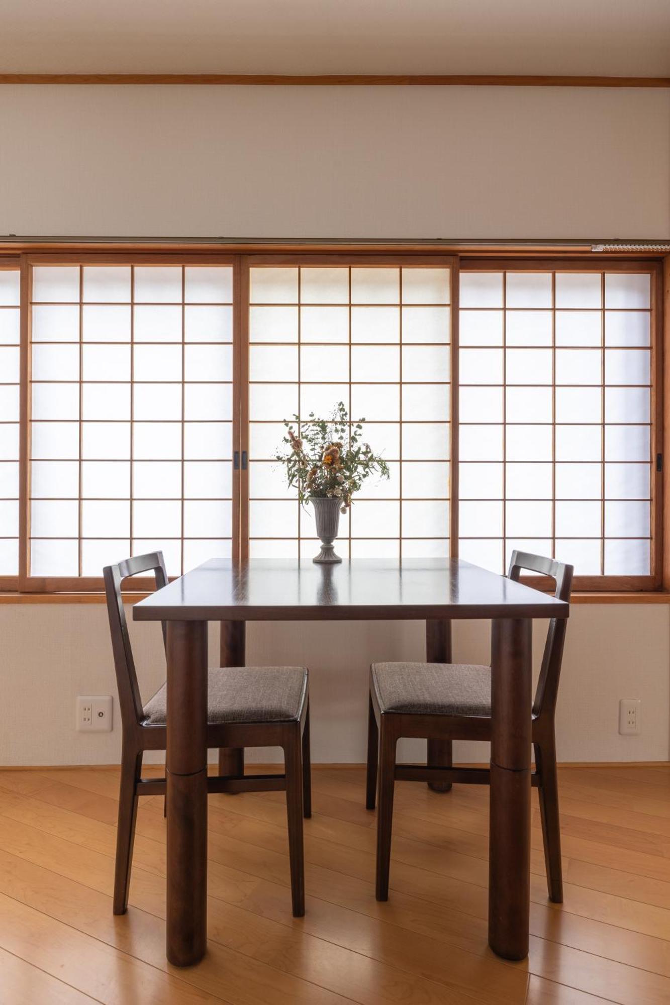 Corner House Apartment